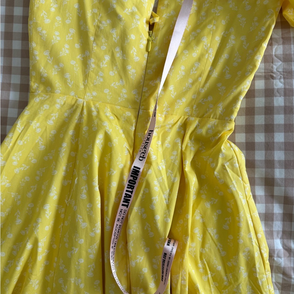 House of CB Yellow Puff-Sleeve Maxi Dress with Front Slit - Picture 6 of 6